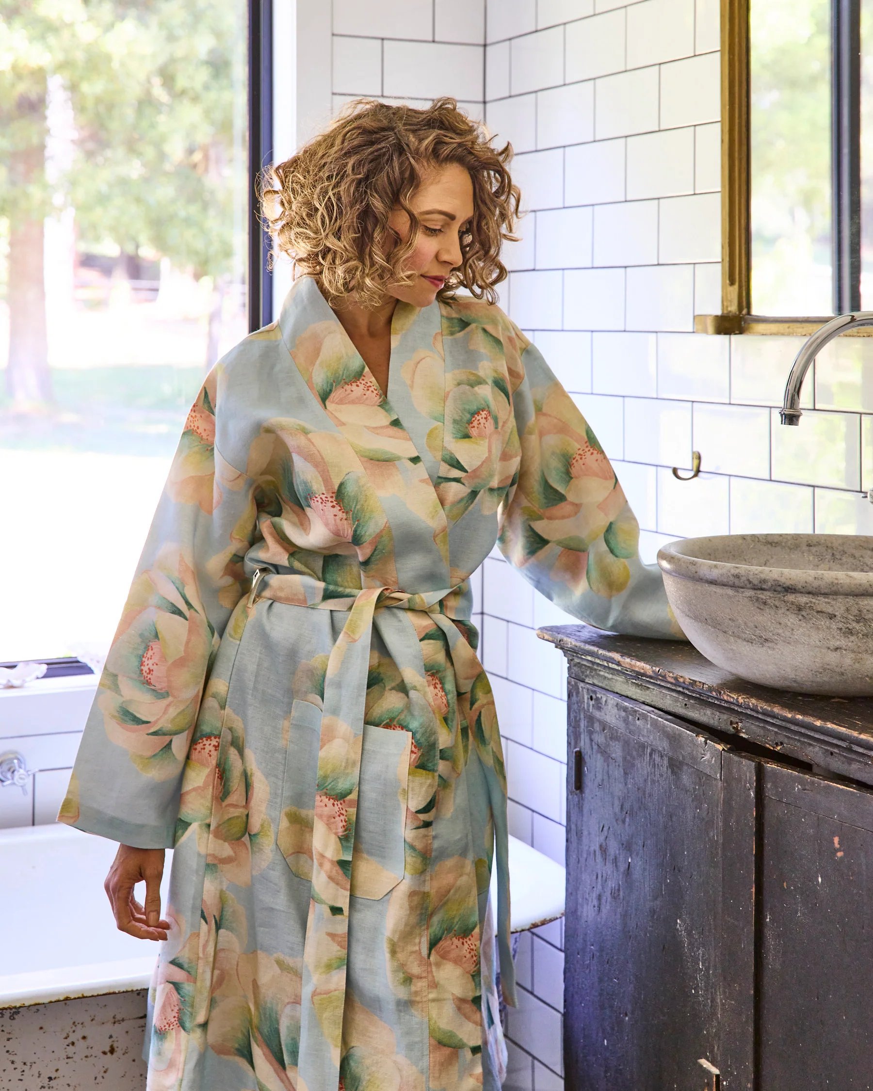 Big Beauty Floral Blue Linen Robe - Image 2