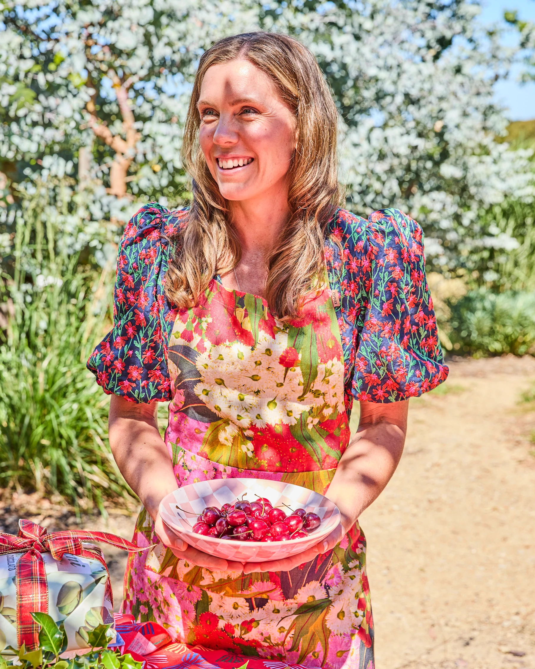 Australian Bush Blossom Apron - Image 9
