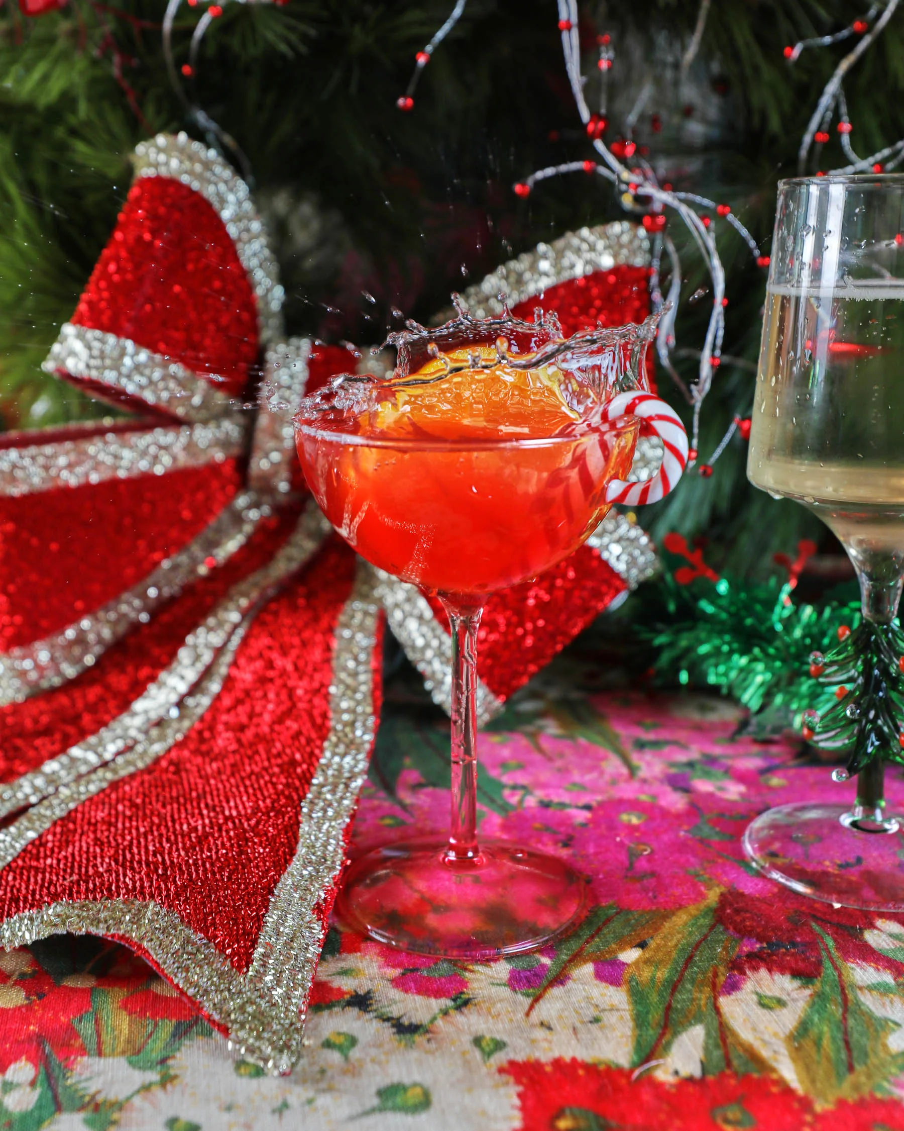 Candy Cane Coupe Glass 2P Set - Image 2