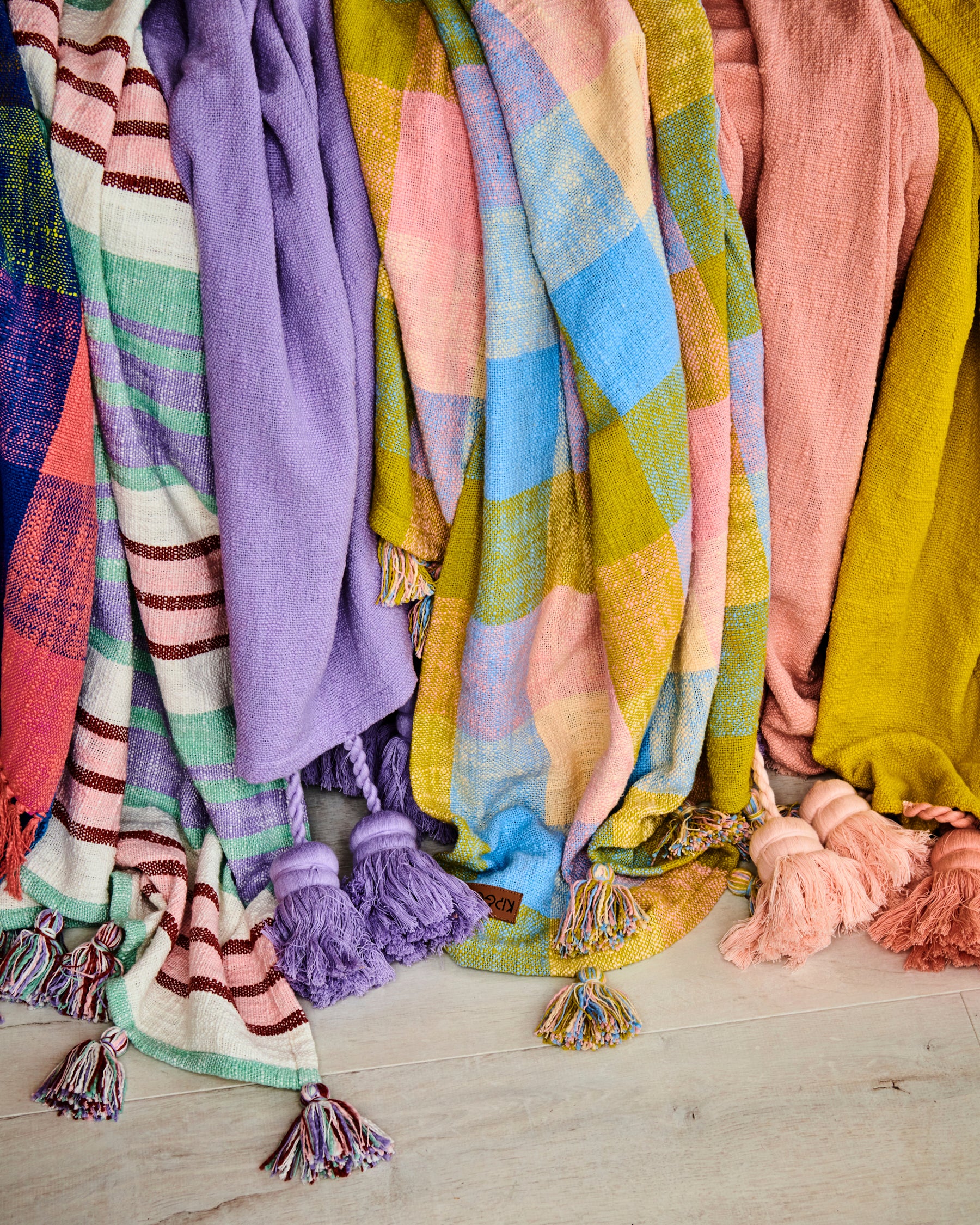 Dusty Pink Tassel Throw - Image 6