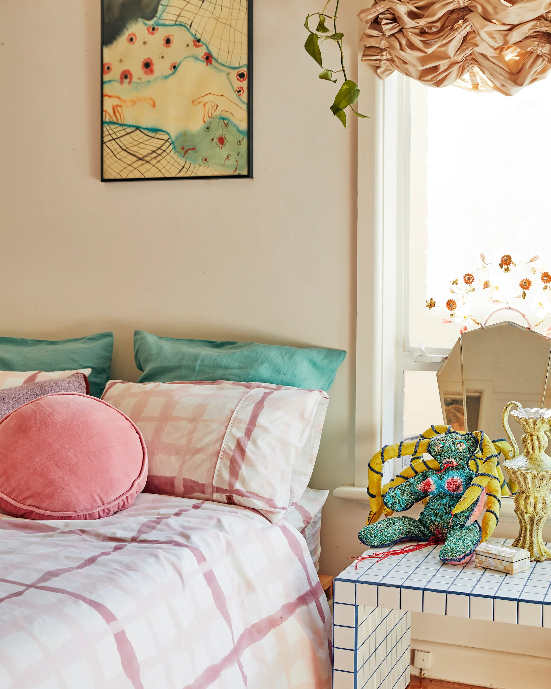 Dusty Rose Velvet Pea Cushion - Image 6