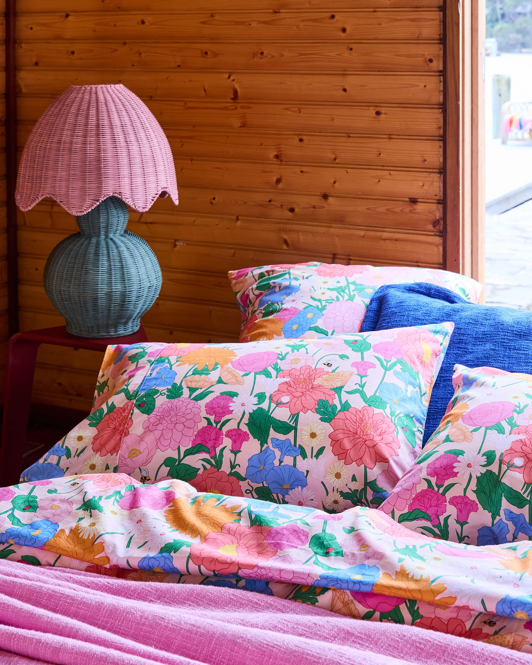 Follow The Sun Organic Cotton Flat Sheet - Image 2