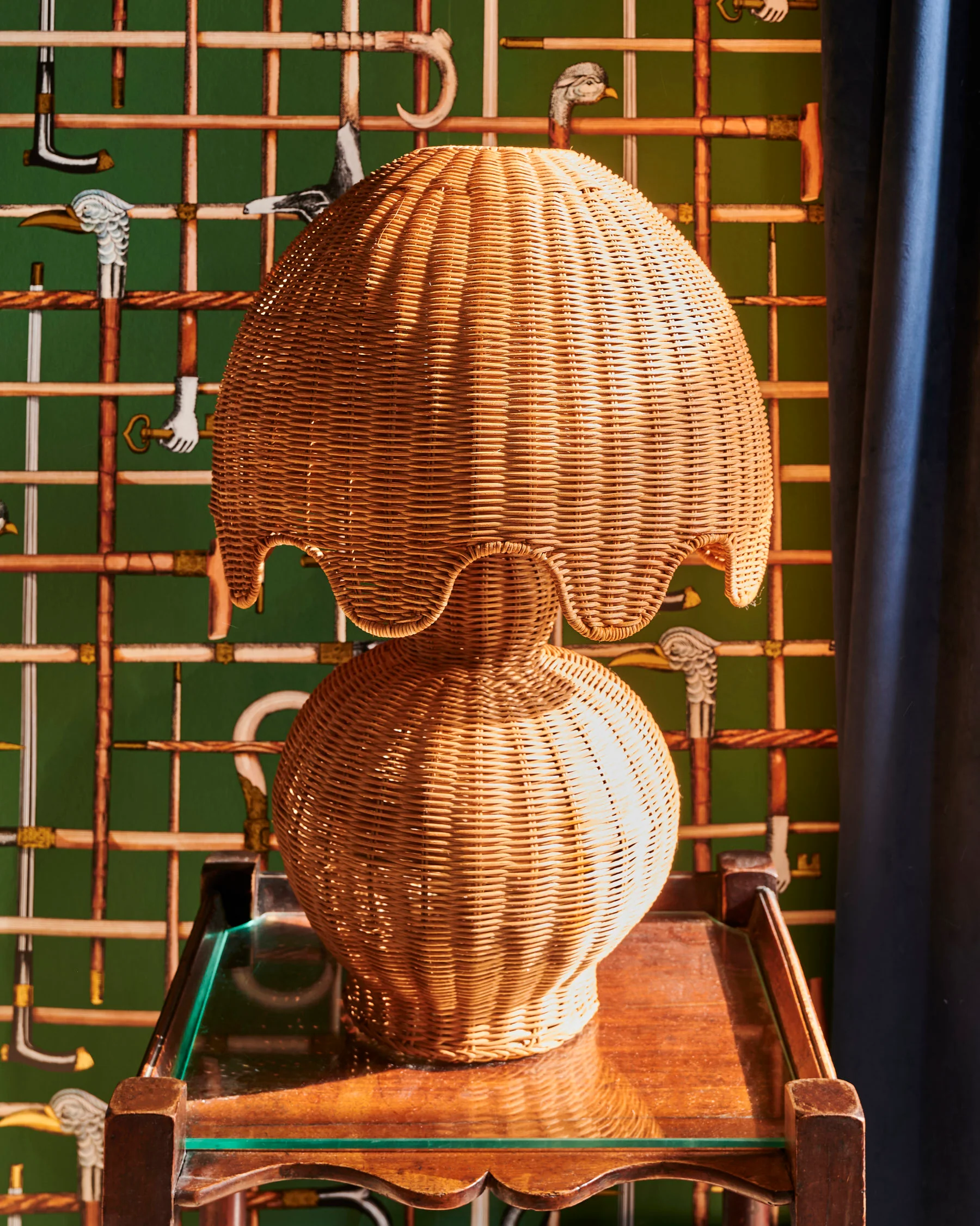 Genie Rattan Lamp - Image 3