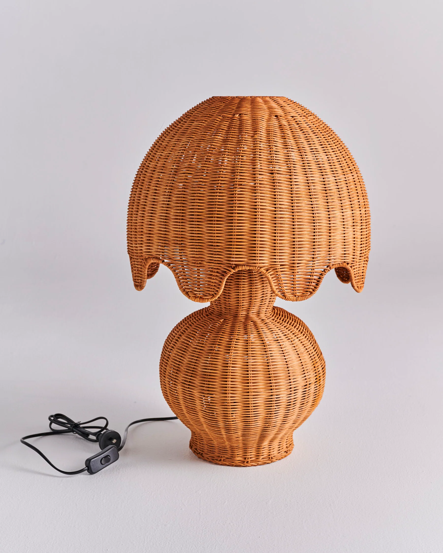 Genie Rattan Lamp - Image 8