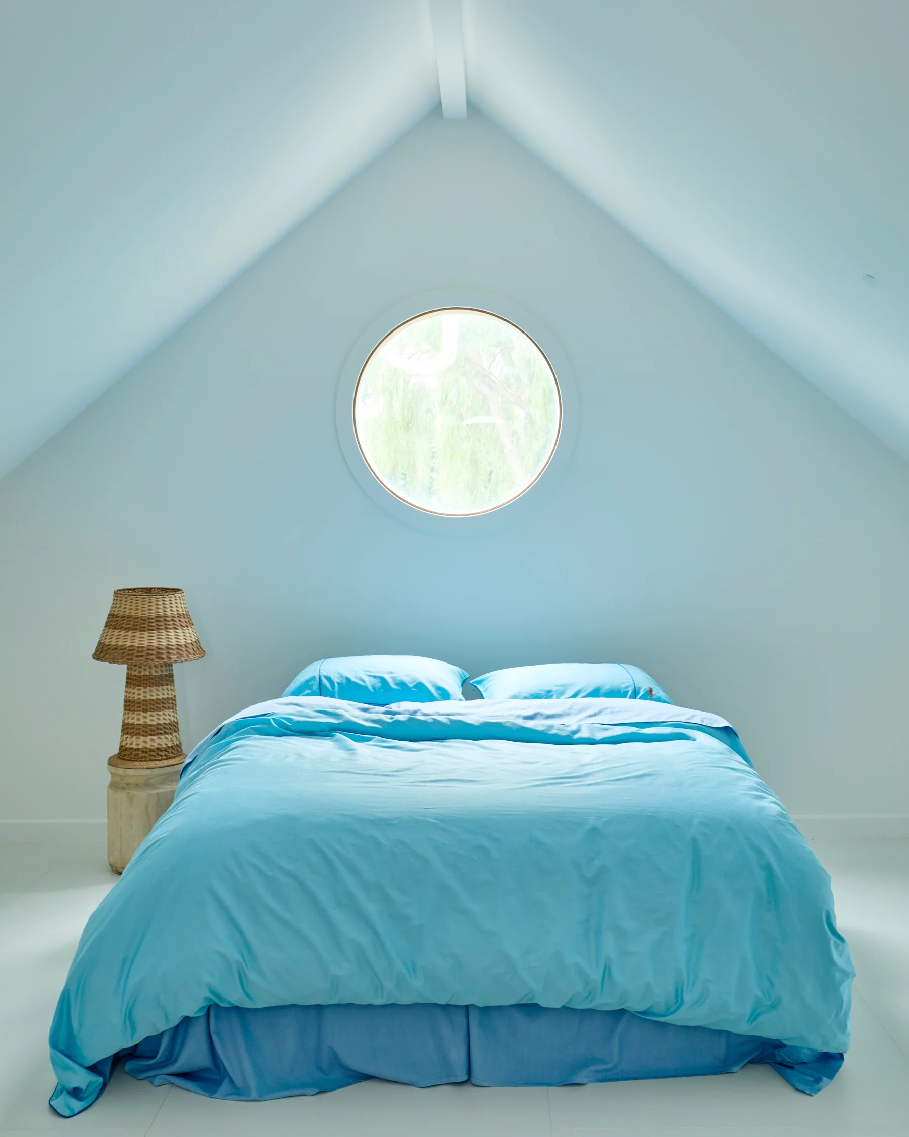Glow In Blue Bamboo Cotton Pillowcases - Image 6