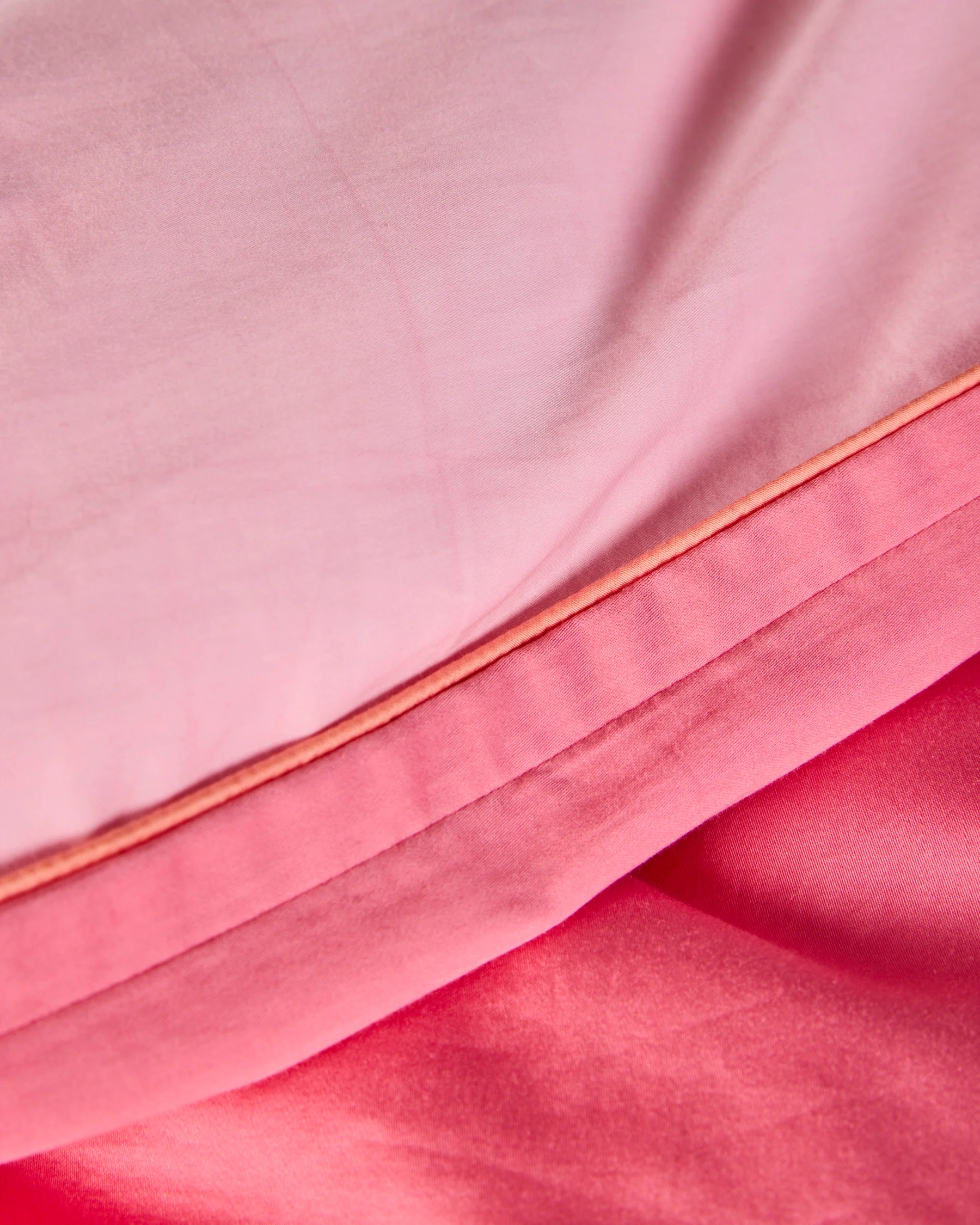 Glow In Pink Bamboo Cotton Quilt Cover - Image 8