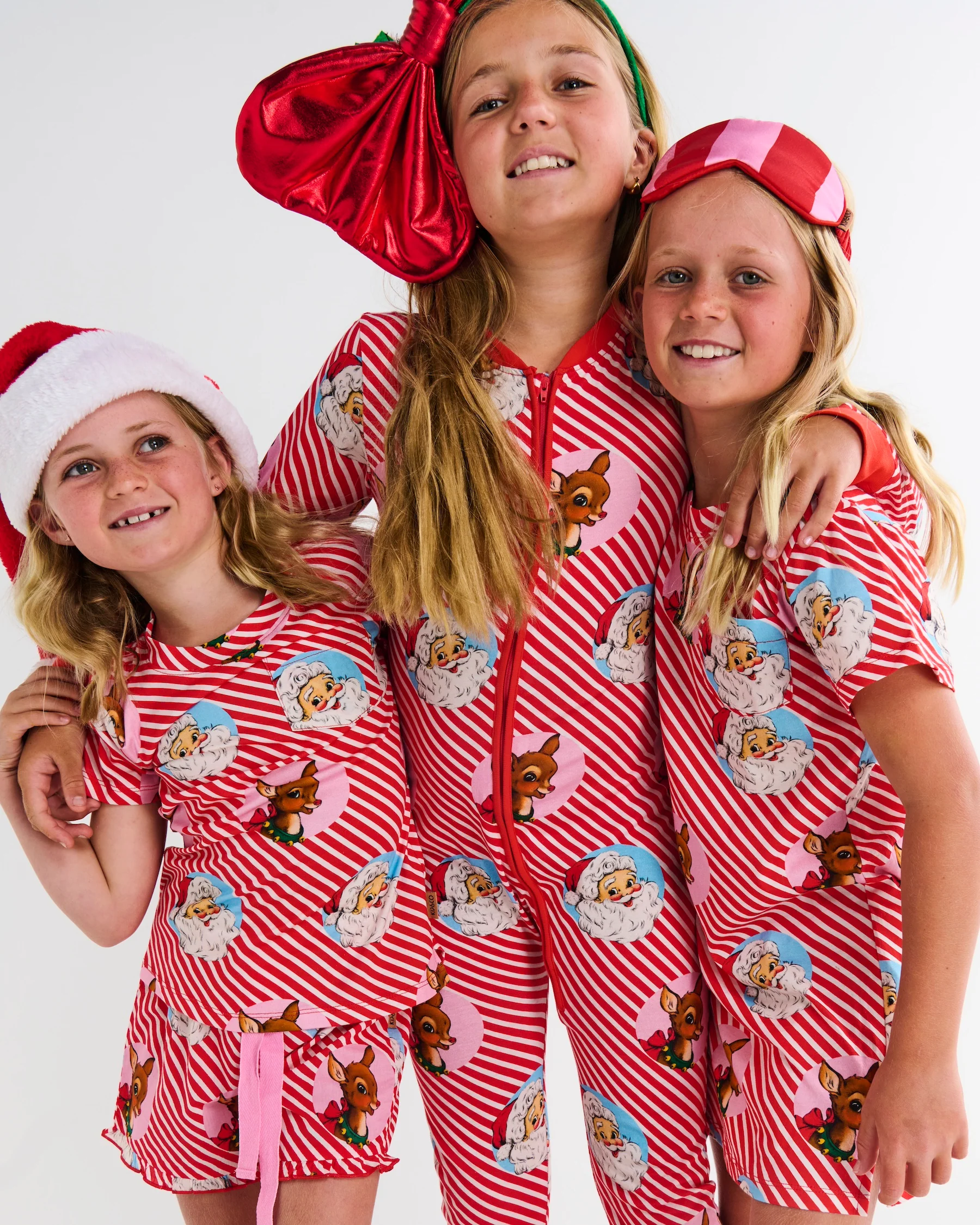 I Love Christmas Spot Kids Organic Cotton Short Sleeve Tee & Frill Short Pyjama Set - Image 4