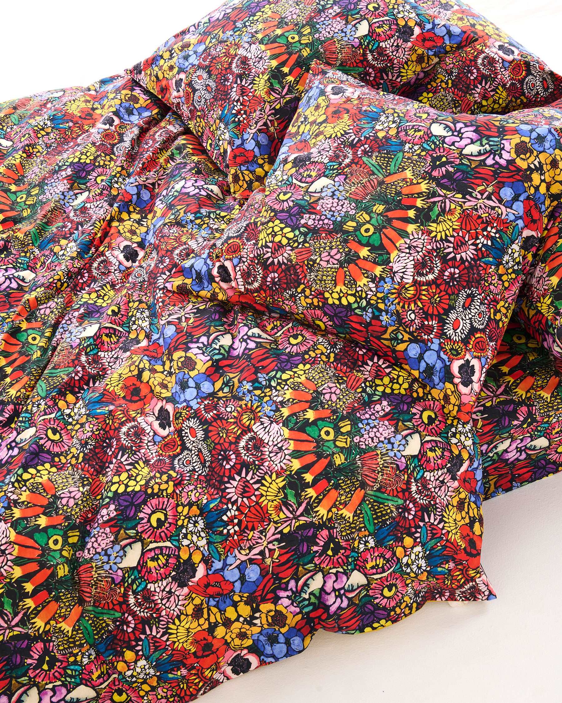 Kip&Co x Margaret Preston Paradise Organic Cotton European Pillowcases - Image 2