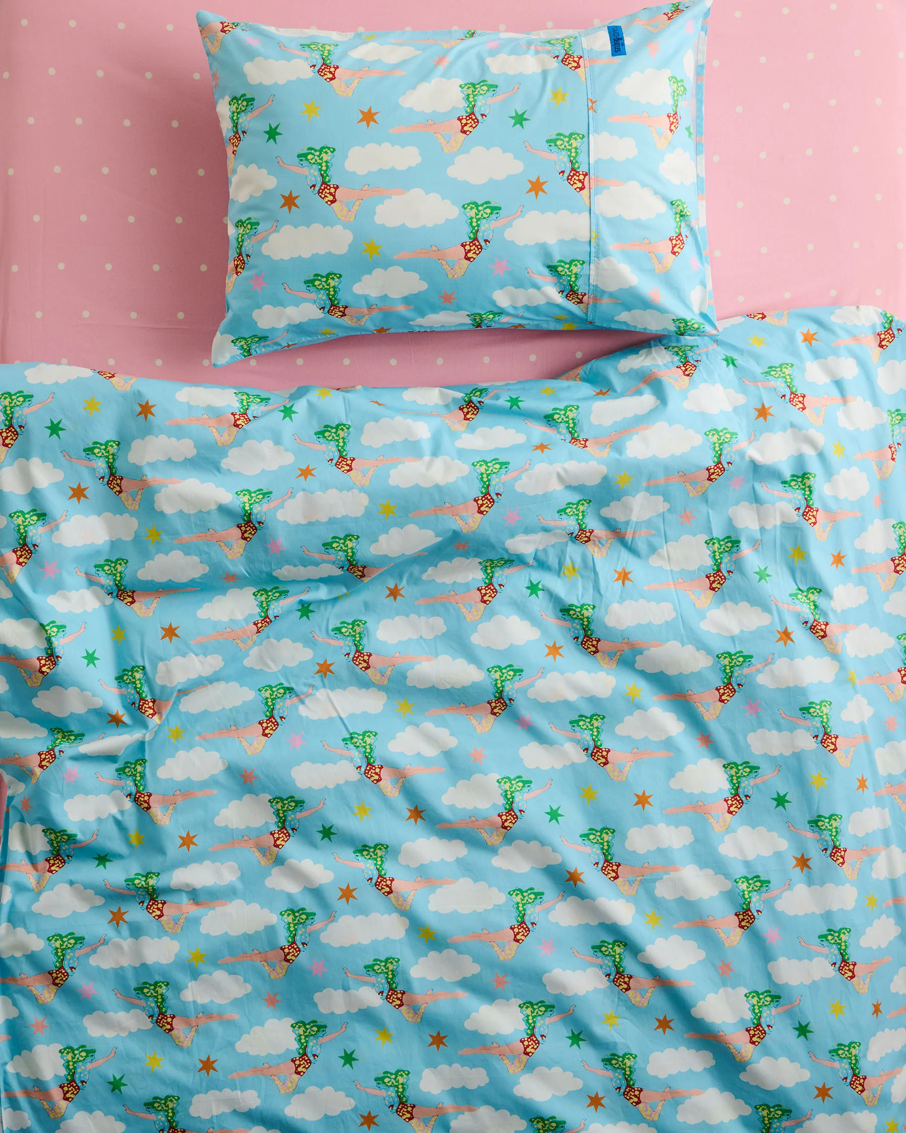 Kip&Co x The Beatles Lucy In The Sky With Diamonds Organic Cotton Pillowcase - Image 2