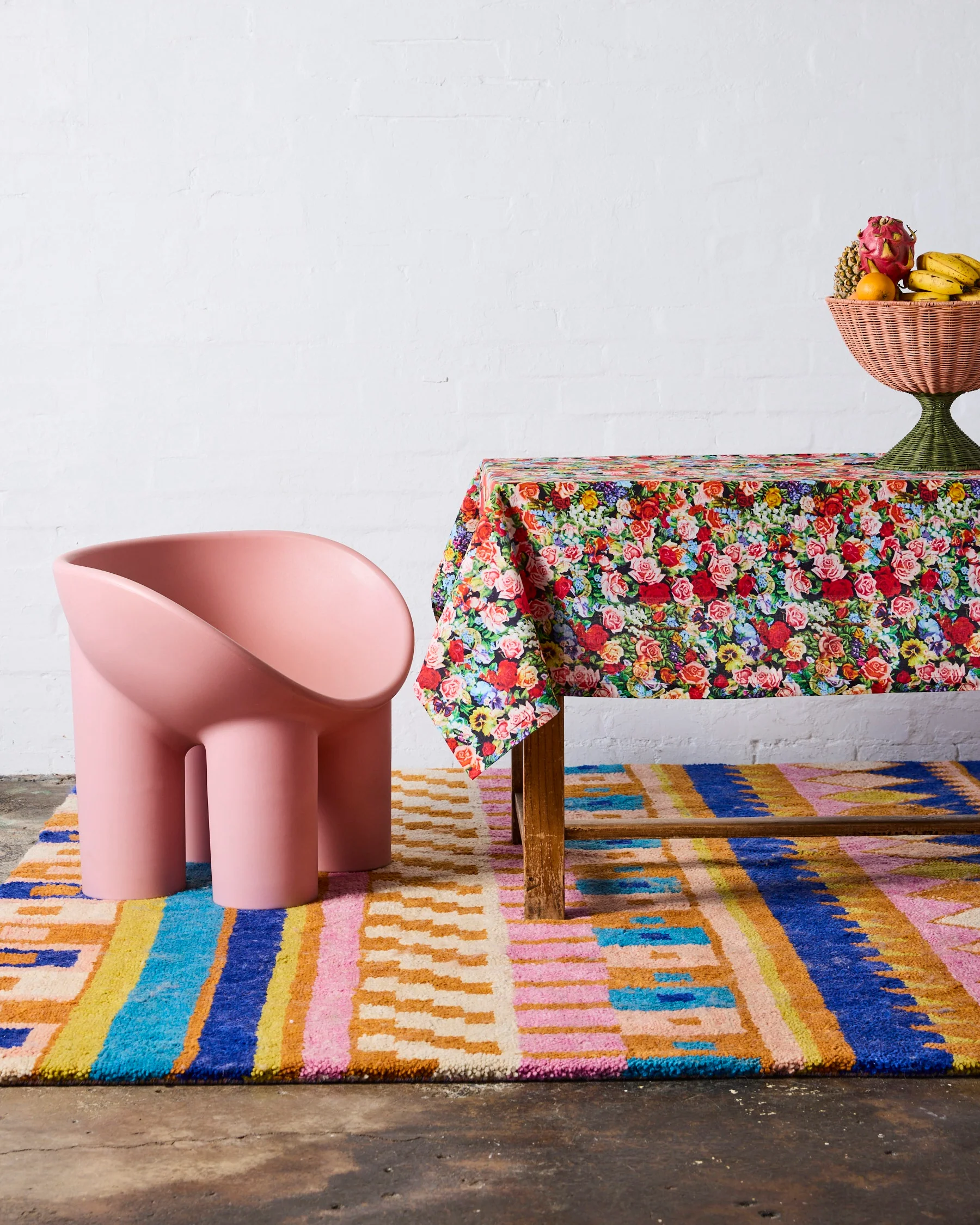 Kip&Co x The Beatles Pepperland Roses Linen Tablecloth - Image 5