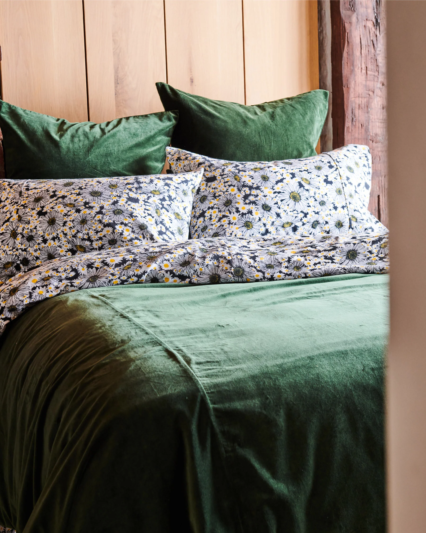Kombu Green Velvet European Pillowcases - Image 4