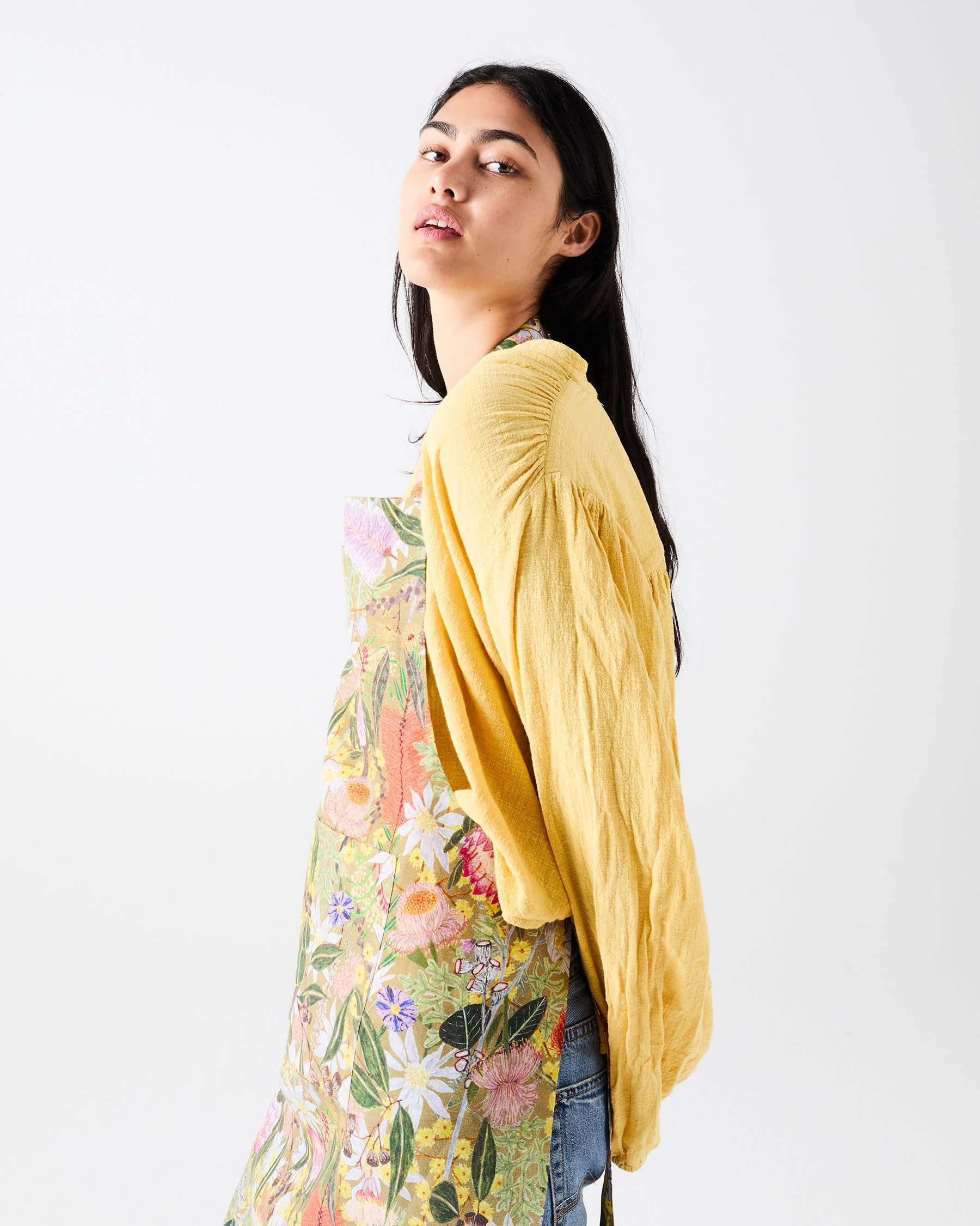 Native Plantation Apron - Image 6