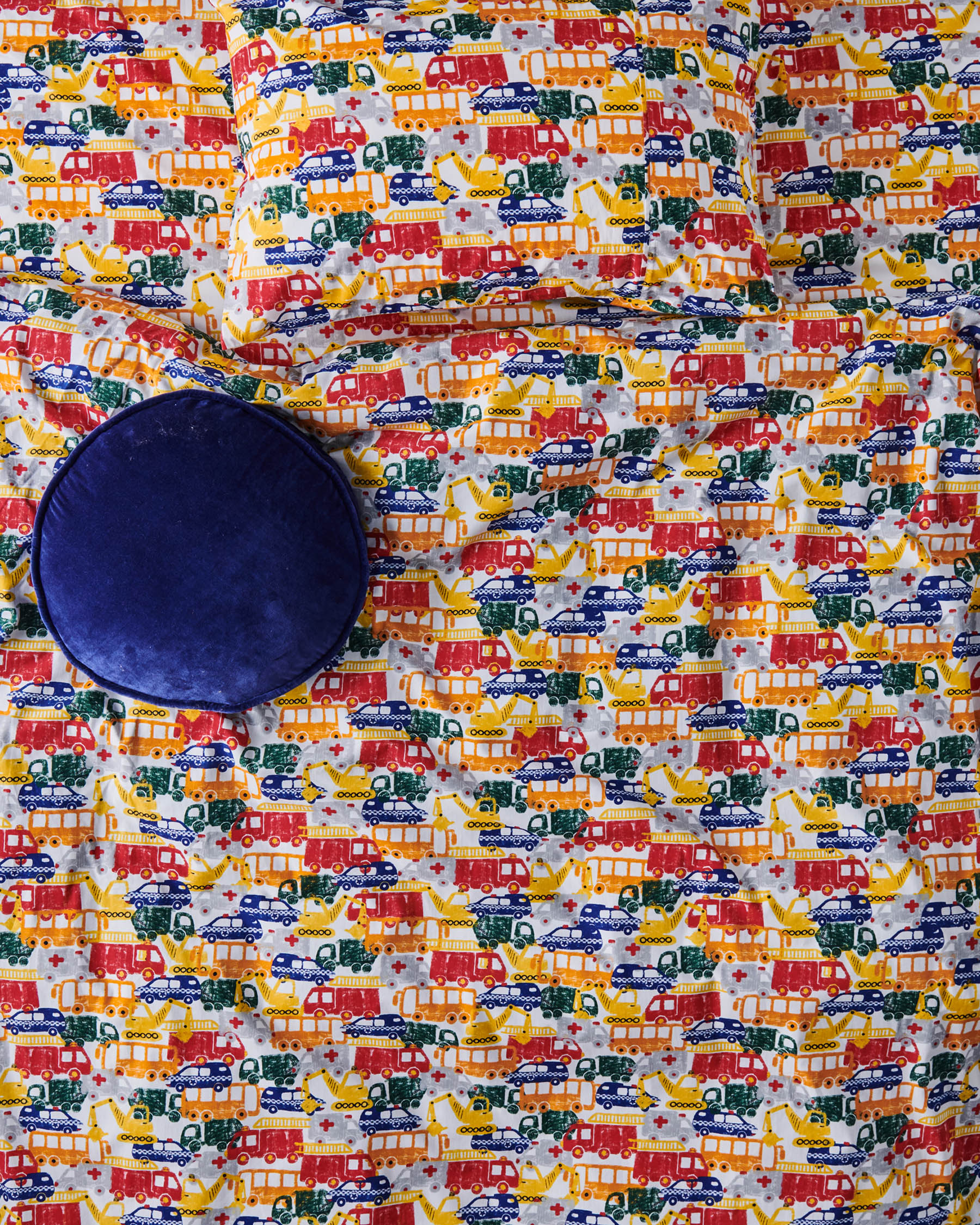 Navy Velvet Pea Cushion - Image 3