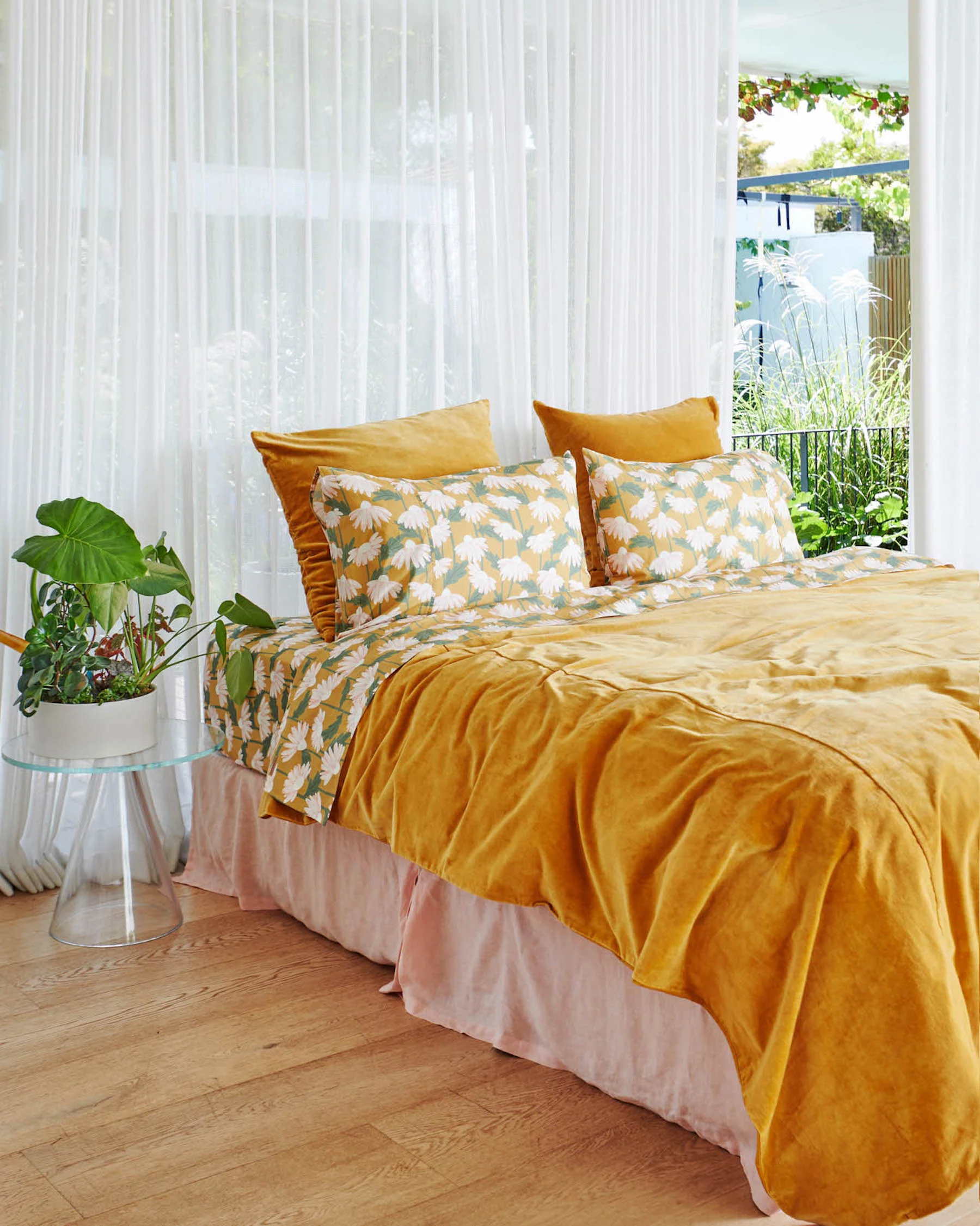Pecan Velvet Quilt Cover - Image 8