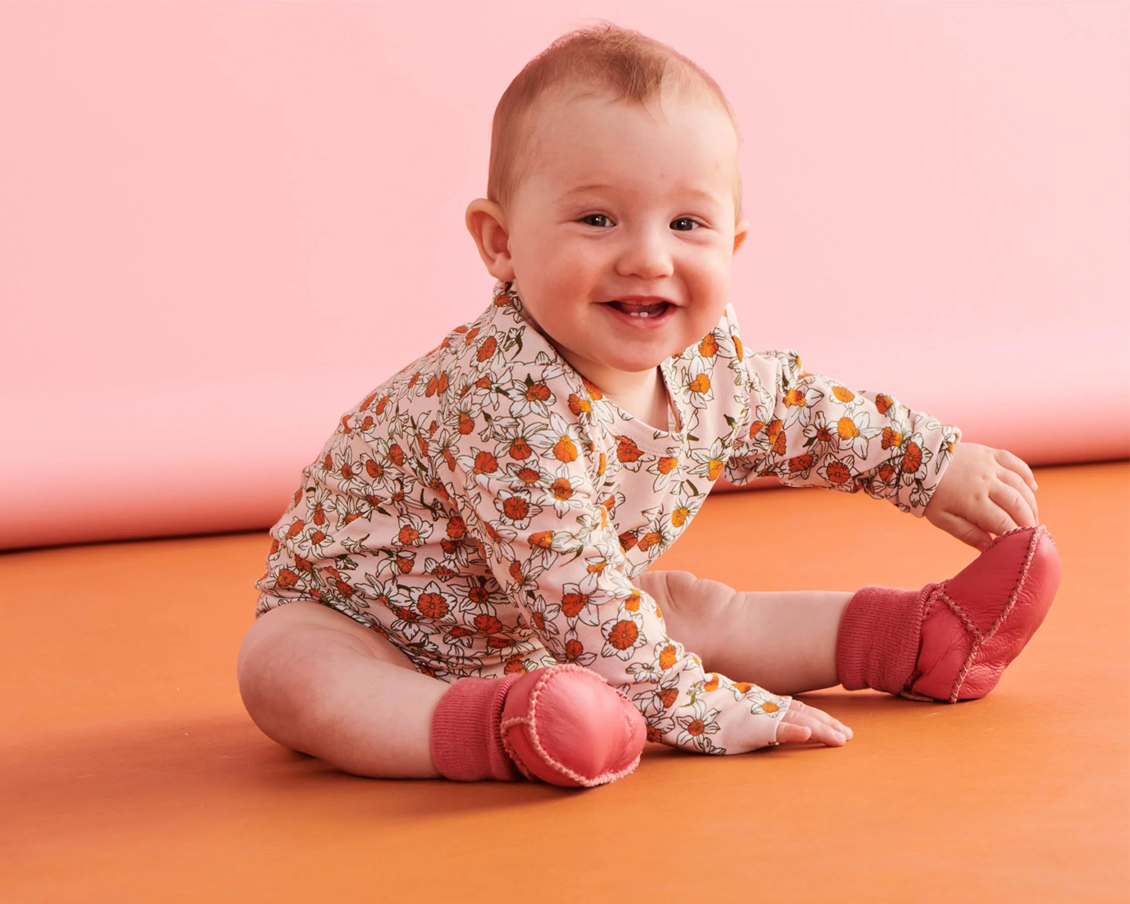 Pinkie Baby Booties - Image 6