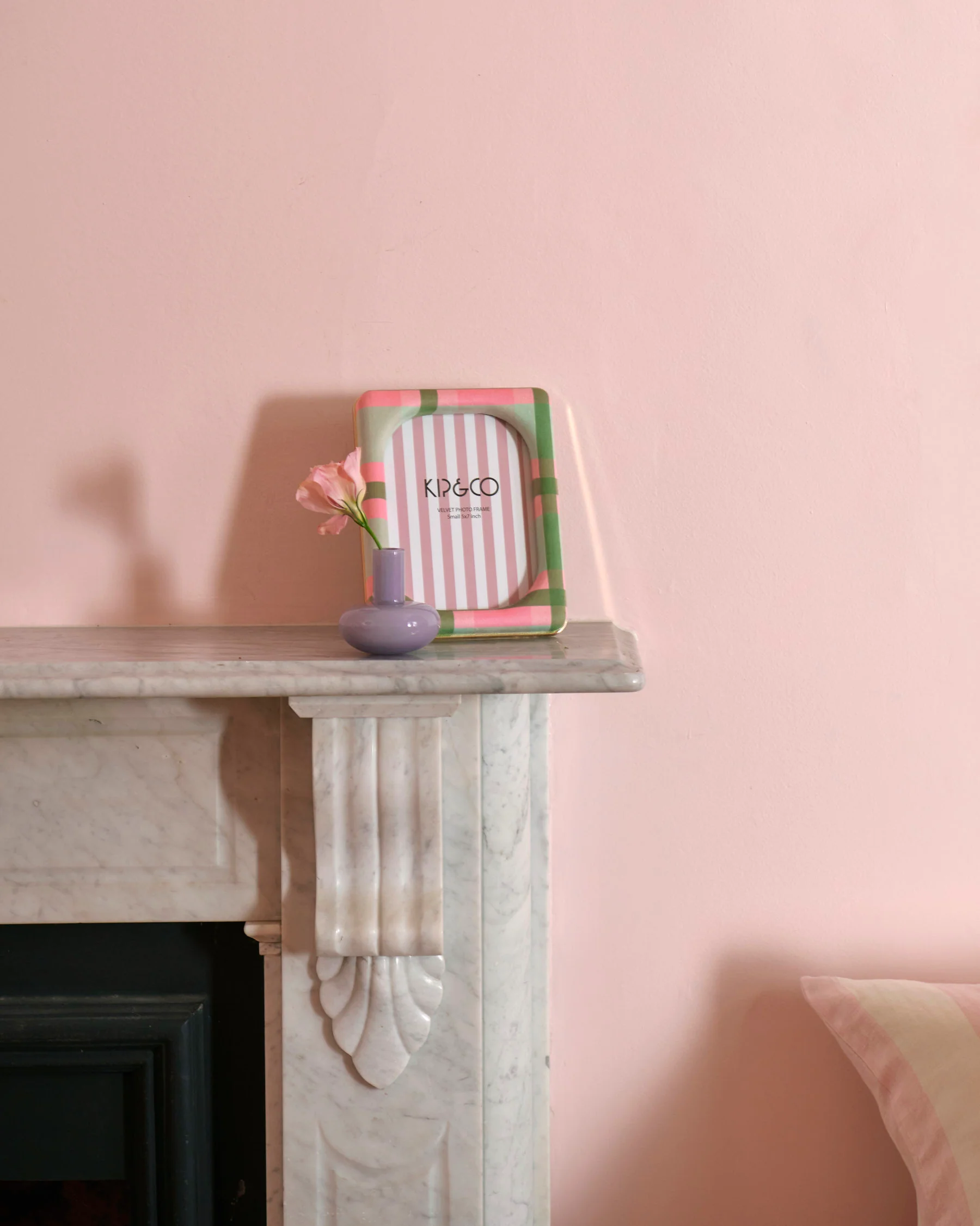 Pistachio Tartan Oval Velvet Photo Frame - Image 3