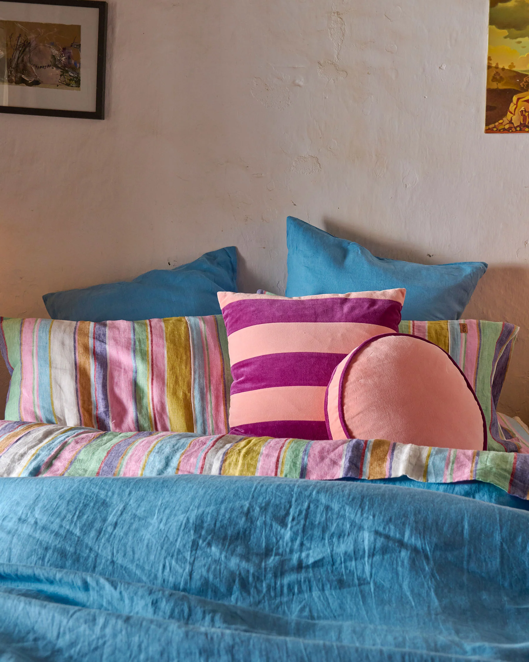 Plum Jam Velvet Cushion - Image 4