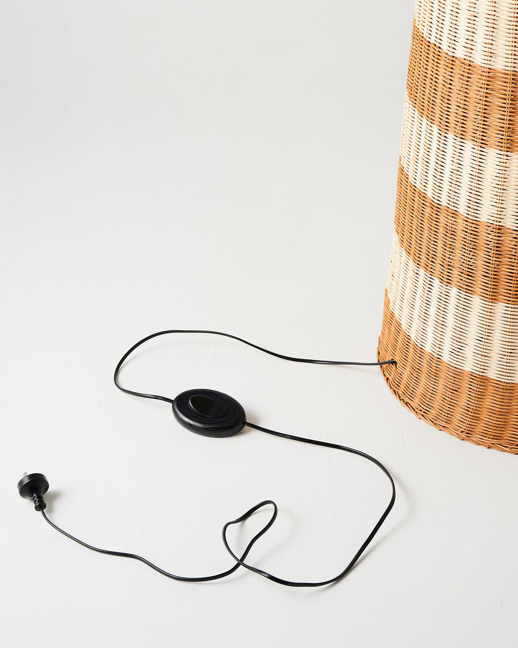 Sombrero Rattan Floor Lamp - Image 6