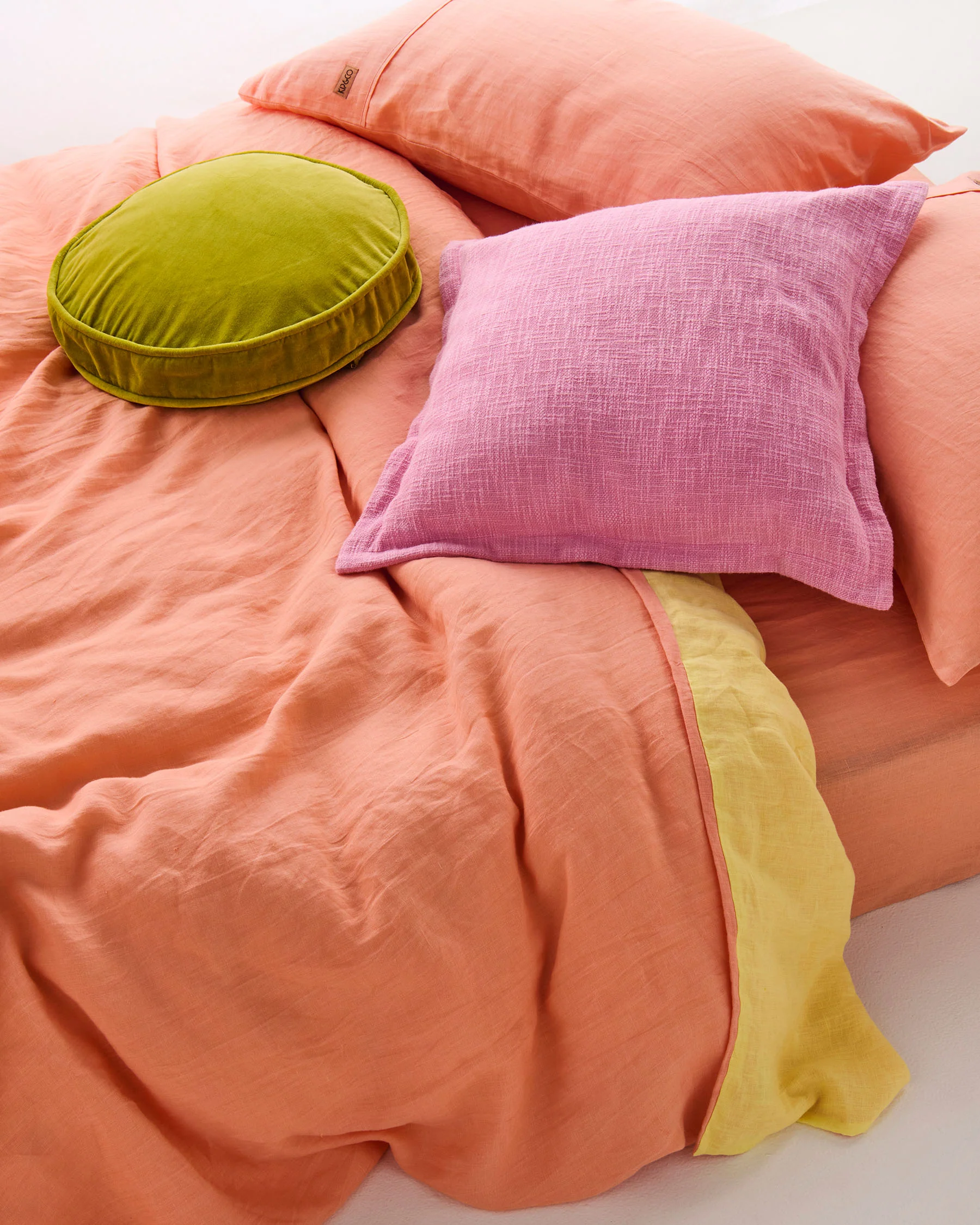 Sunset Delight Woven Cushion - Image 3