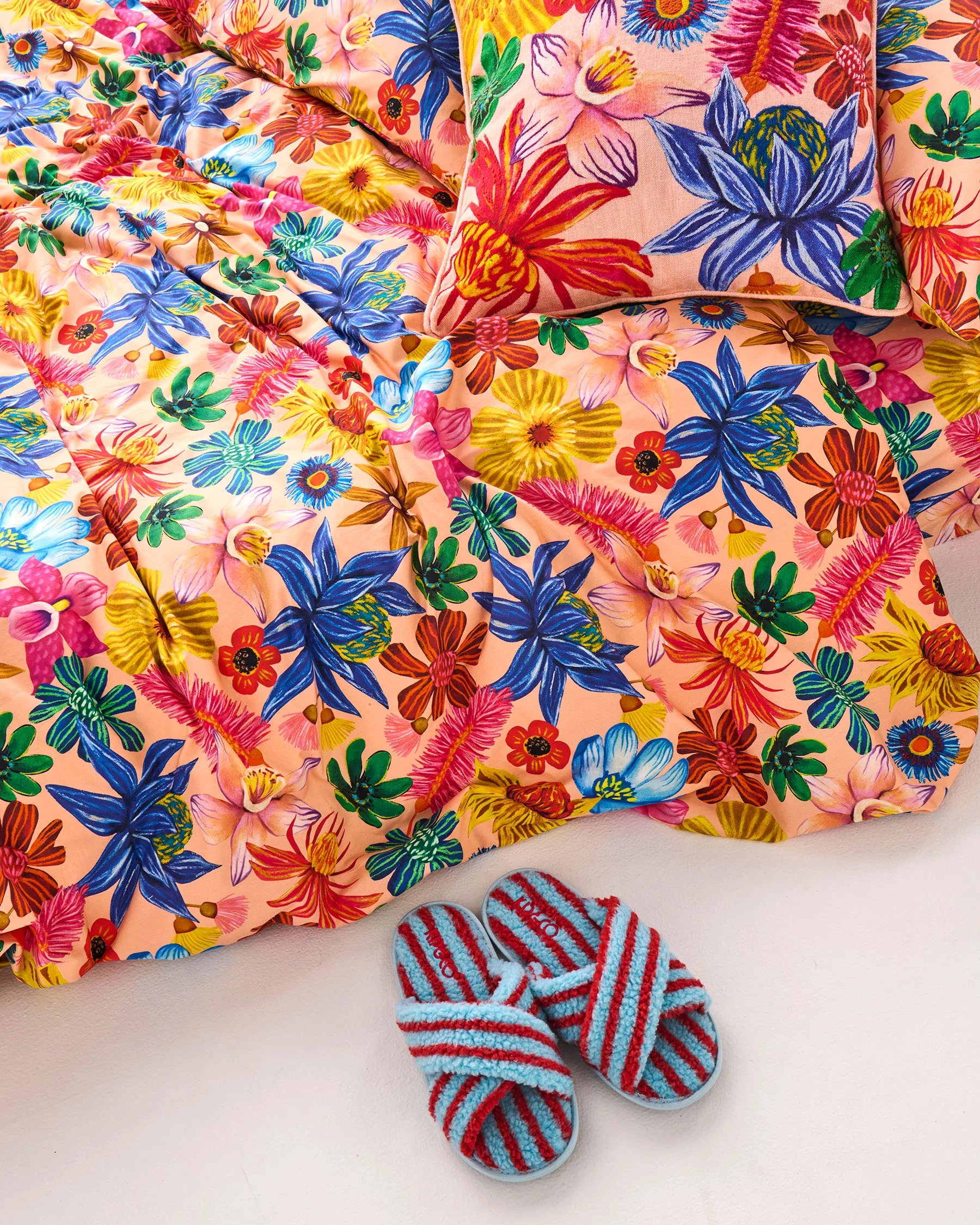 Wild Flowers In Bloom Organic Cotton Quilt Cover - Image 7