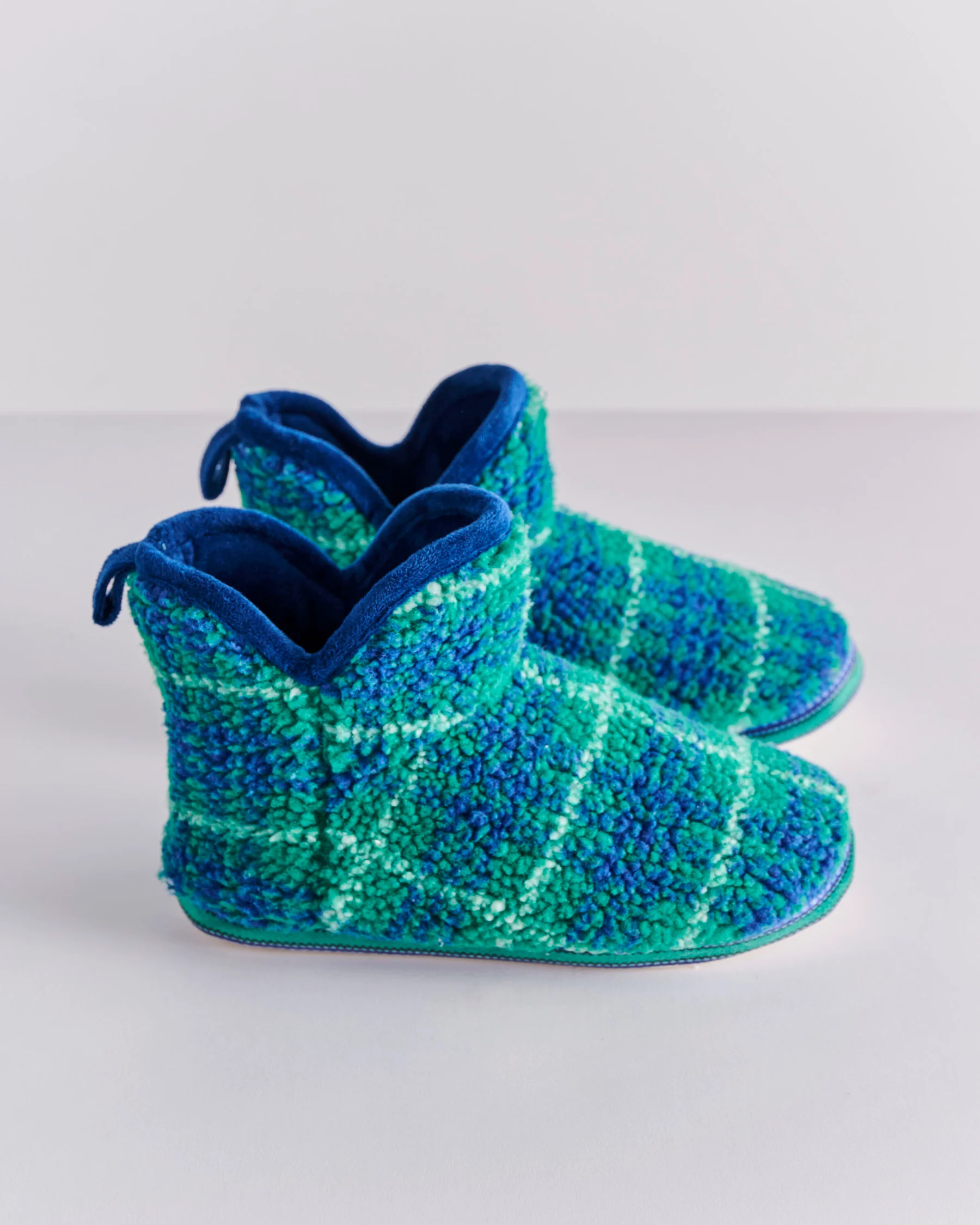 Wilderness Tartan Sherpa Adult Ankle Boot - Image 6
