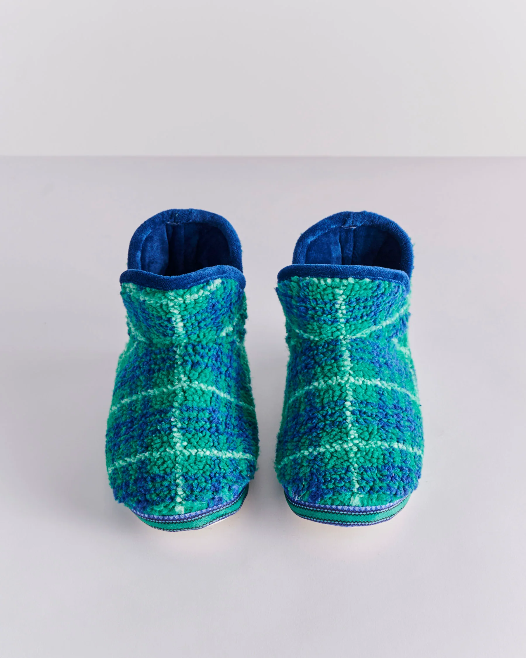 Wilderness Tartan Sherpa Adult Ankle Boot - Image 7