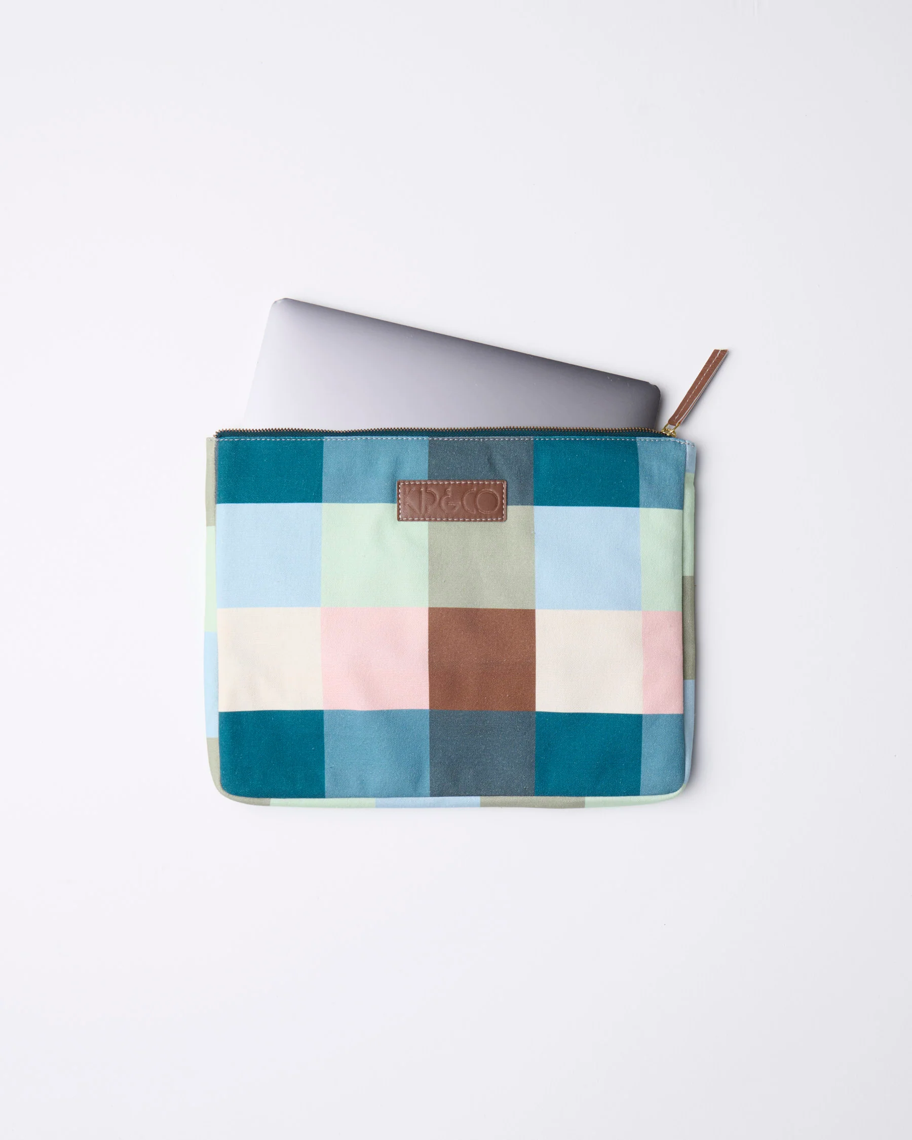 Woodlands Tartan Laptop Case - Image 3